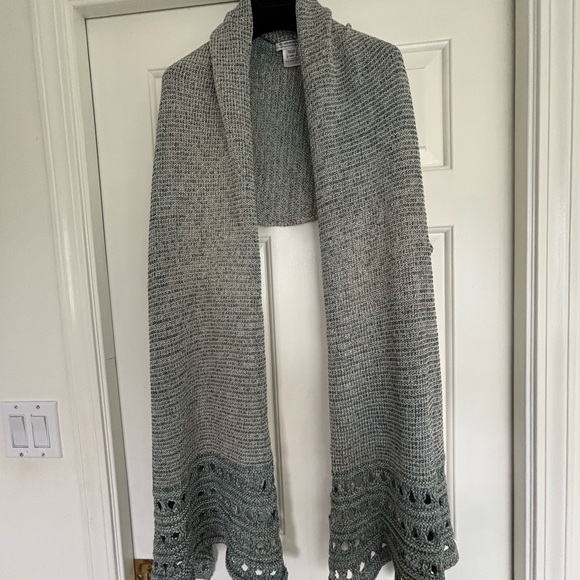 St. John Womens Knit Shawl - Picture 1 of 6